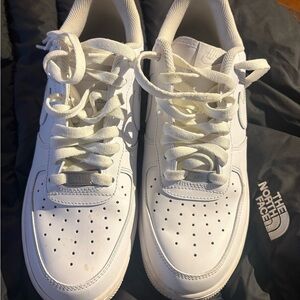 Nike Dunks size 9 white
